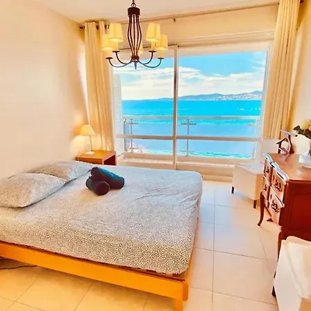 2p With Balcony Facing The Sea