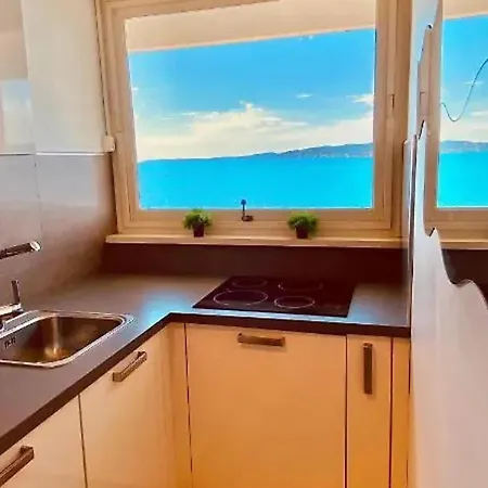 2p With Balcony Facing The Sea Saint-Raphael (Var)