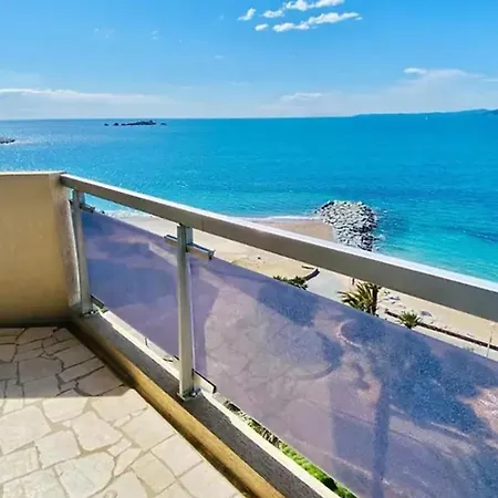 Apartment 2p With Balcony Facing The Sea Saint-Raphael (Var)